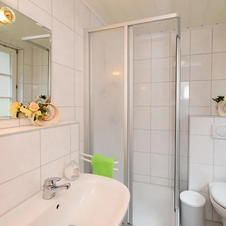 아파트 Ferienwohnung Fuer 4 Personen Ca 45 Qm In Ostseebad Sellin, Ostseekueste Deutschland Ostseekueste Mecklenburg-vorpommern Sellin (Rugen)