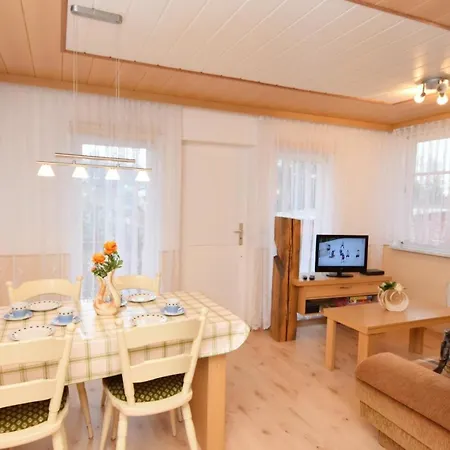 Ferienwohnung Fuer 4 Personen Ca 45 Qm In Ostseebad Sellin, Ostseekueste Deutschland Ostseekueste Mecklenburg-vorpommern *